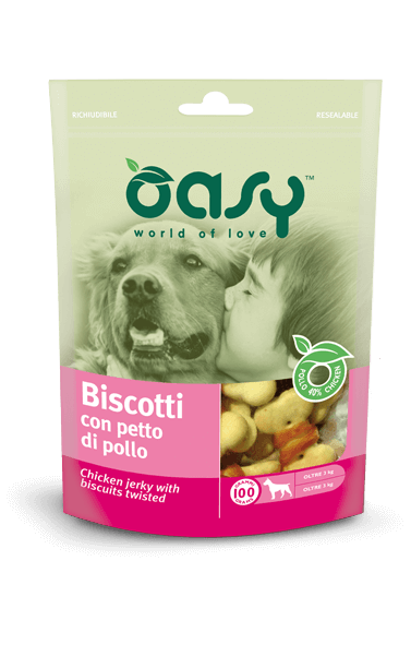 Busta da 100g di Oasy Snack AGRIAPPIA con biscotti croccanti al pollo, visibili in primo piano.