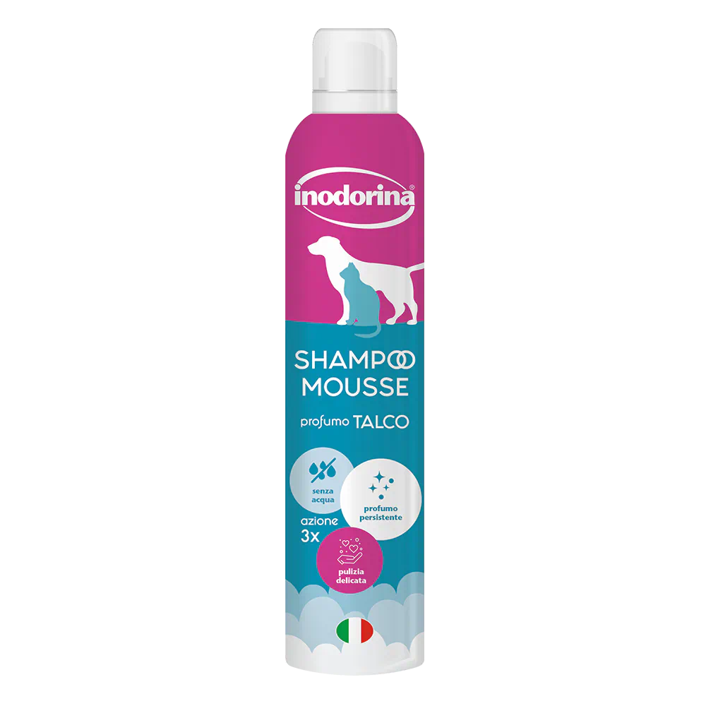 Schiuma shampoo profumata AgriaPPIA con texture morbida e leggera, ideale per capelli freschi e profumati.