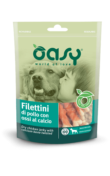 Snack Oasy AGRIAPPIA in busta da 100g con filetti di pollo con ossa e calcio, ideale come premio naturale per cani.