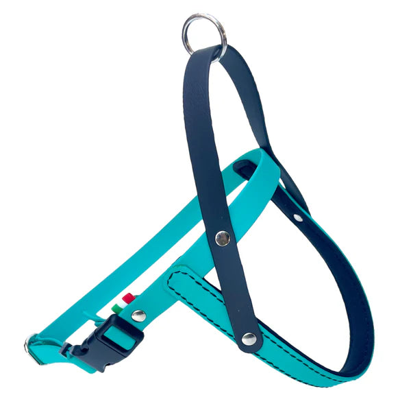 Pettorina in PVC AGRIAPPIA con fibbie regolabili, ideale per cani, colore blu con dettagli resistenti.