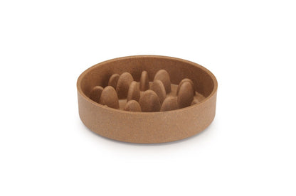 Ciotola anti-ingozzamento AGRIAPPIA in plastica con foro centrale, ideale per alimenti per animali domestici.