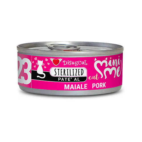Coppia di disuguali Mini Me Sterilizzati AGRIAPPIA, maiale e gatto, con dettagli realistici e colori vivaci.