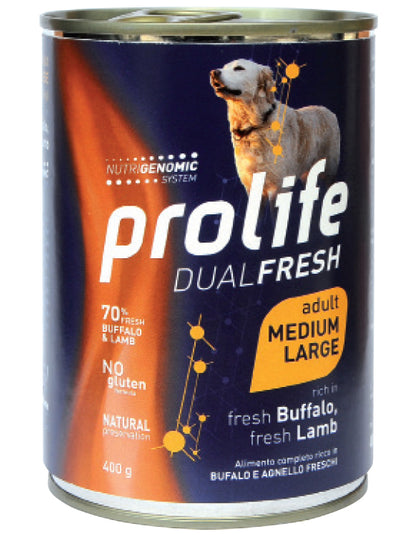 Bovino adulto con mantello bianco e nero, alimentato con mangime Prolife Cane DUALFRESH AGRIAPPIA.