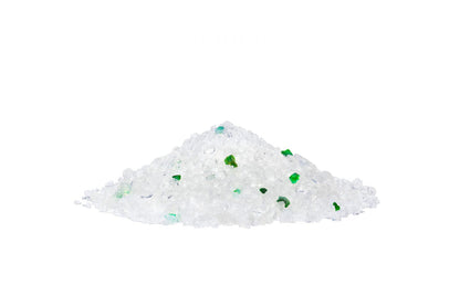Granuli di gesso Sanicat Diamonds Aloe Vera di AGRIAPPIA, in contenitore verde, con cristalli di deodorante profumati all'aloe vera.